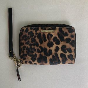 Stella & Dot Cheetah Print Wristlet. EUC.